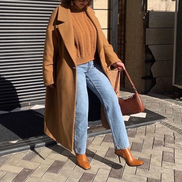 (SOLD) Zara Leather Square Toe Ankle Boots - Picture 2 of 7